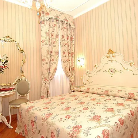 Hotel Antica Al Gambero 3*