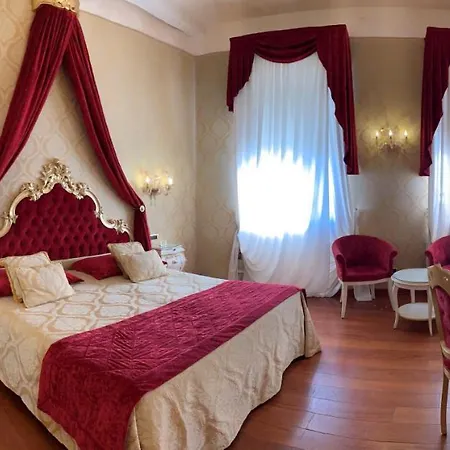 Savoia & Jolanda Ξενοδοχείο 4*
