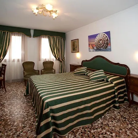 Hotel Fontana 3*