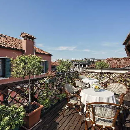 Antica Al Gambero Hotel 3*