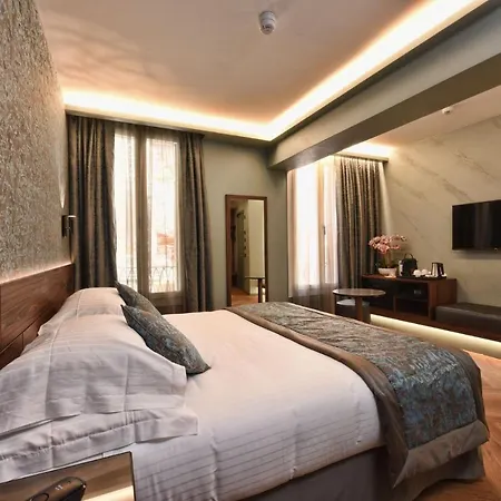 Rosa Salva 3* Venice