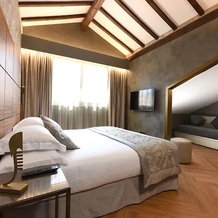 Rosa Salva Hotel