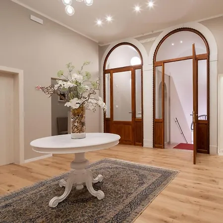 Palazzo Martinelli Dolfin فندق البندقية