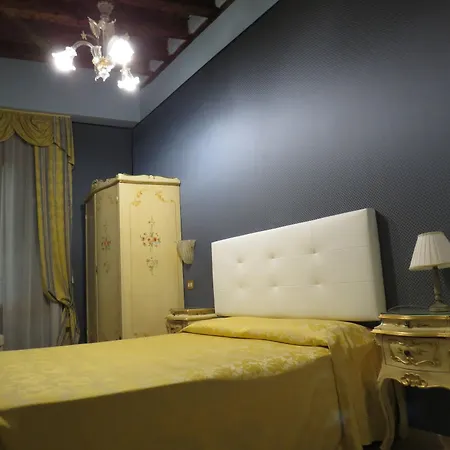 Bridge Hotel Venecia