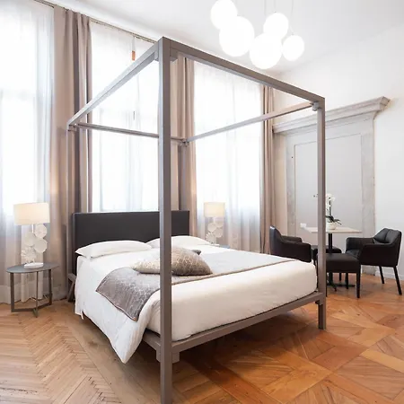 فندق Palazzo Martinelli Dolfin 3*