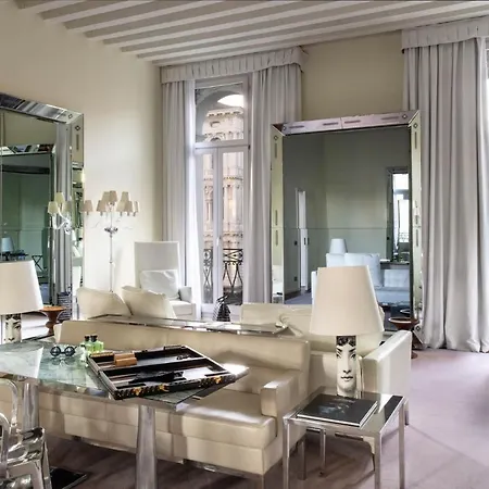 Palazzina Grassi 5*