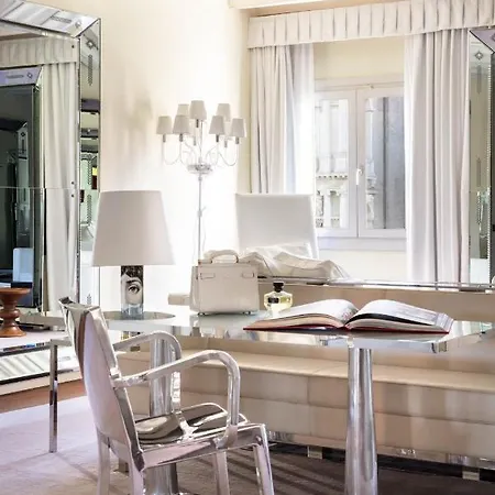 Hotel Palazzina Grassi Venice