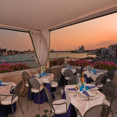 Vivaldi Hotel 4*