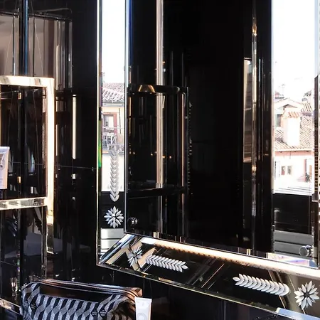 Hotel Palazzina Grassi Venice