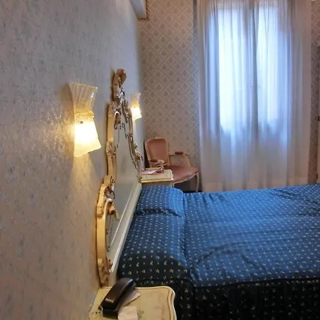 Diana Hotel Venecia