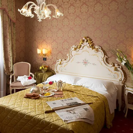 Hotel Carlton On The Grand Canal