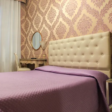 Hotel Bridge Venecia