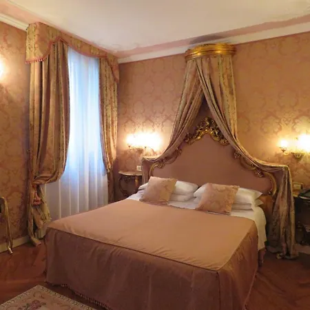 Hotel Antico Doge - A Member Of Elizabeth Group 3*