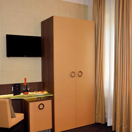Hotel Lh Sirio 4*