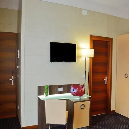 Lh Sirio 4*