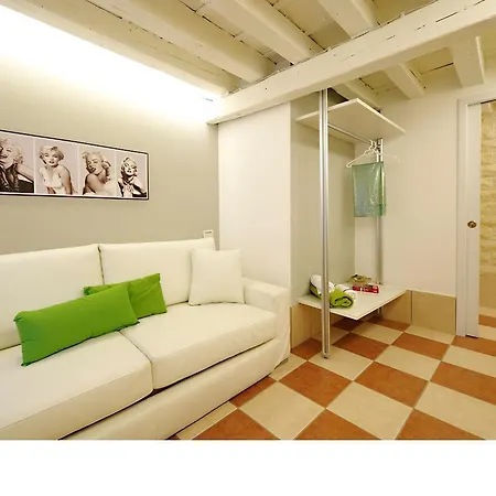 Faville Apartment *