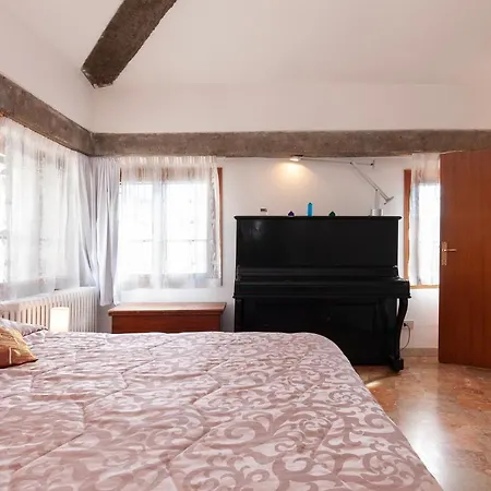 Altana Rialto Apartment *
