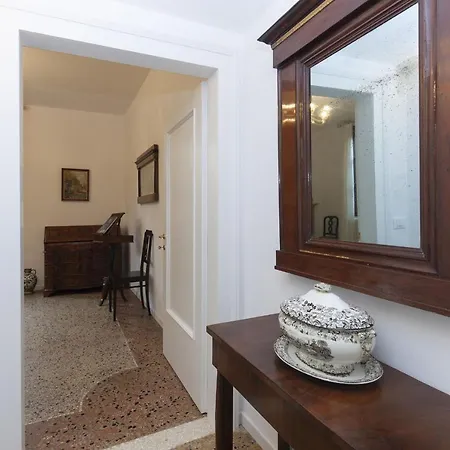 Apartment Santa Marta By Halldis *