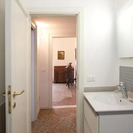Santa Marta By Halldis Venice