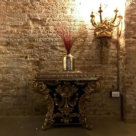 Dama Bianca Venice