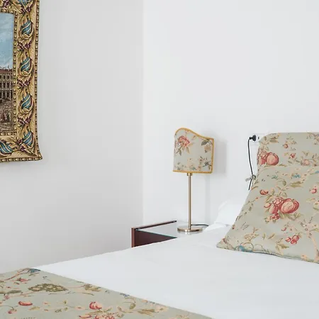 Goodwind Apartment *