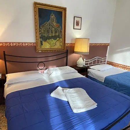 Апартаменты Princess Canal View