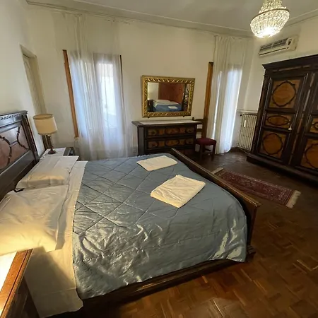 Princess Canal View Апартаменты Венеция