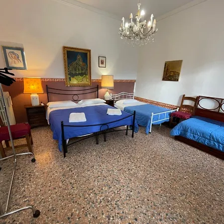Princess Canal View Апартаменты Венеция