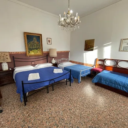 Princess Canal View Апартаменты *
