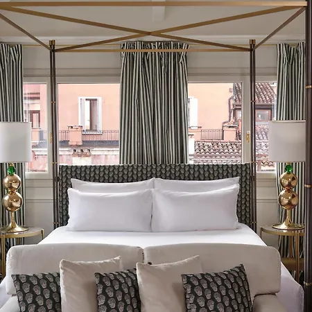 Violino D'oro Hotel