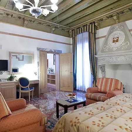 Hotel Foscari Palace 4*