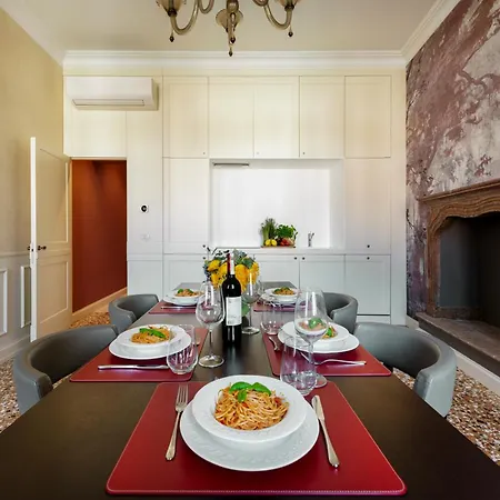 Ca' Mainella Grand Canal View 4 Bedrooms In Dorsoduro Apartment Venice