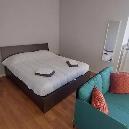 Apartment Easy