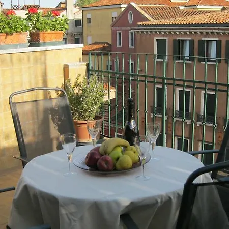 Appartement Ca' Delfina Venetië