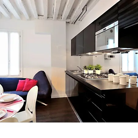 Faville Apartment *