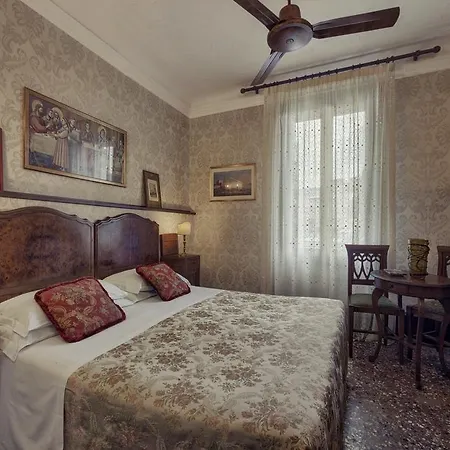 Hotel Galleria *