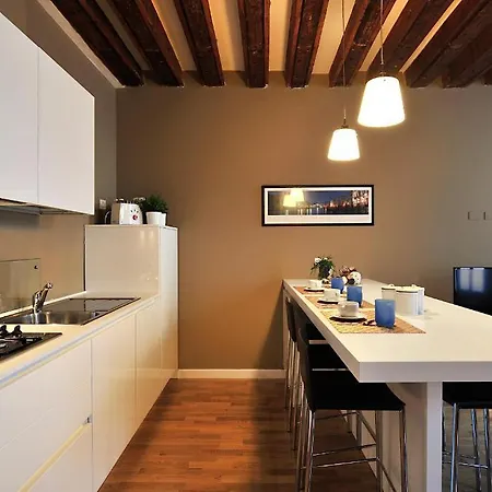 Faville Apartment *