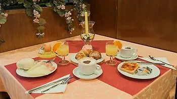 Hotel Roma 3*
