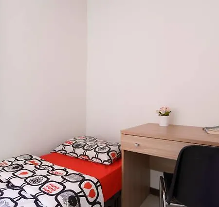 2578 Casa Apartment *