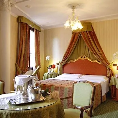 Kette 4* Venedik