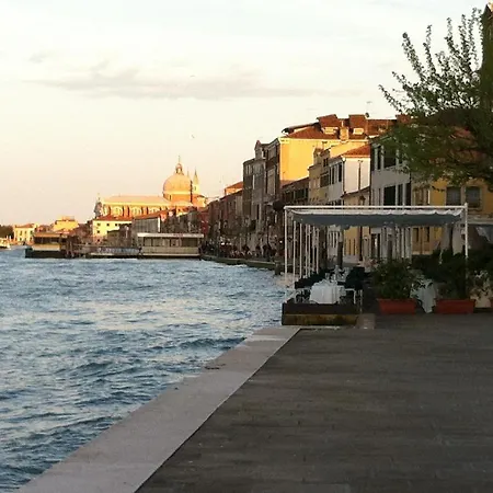 Venice Home Alojamento de Acomodação e Pequeno-almoço