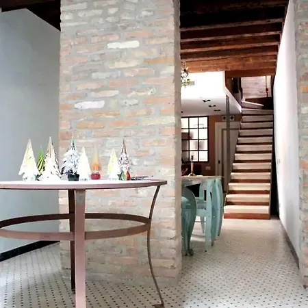 Venetian House With Terrace *