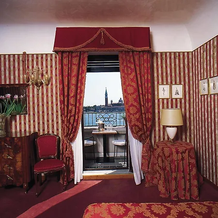 Vivaldi Hotel 4*