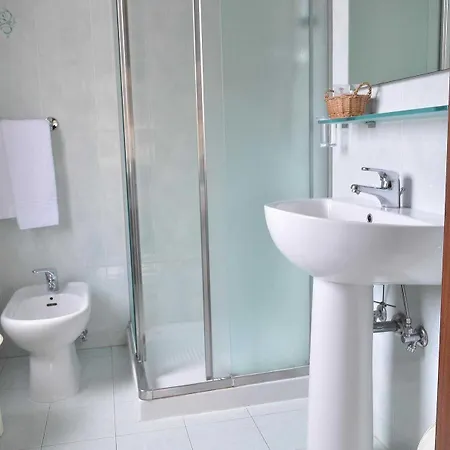 Hotel Roma 3*