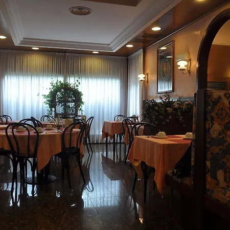 Roma 3* Marghera