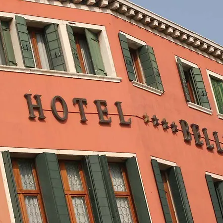 Nh Santa Lucia Hotel 4*