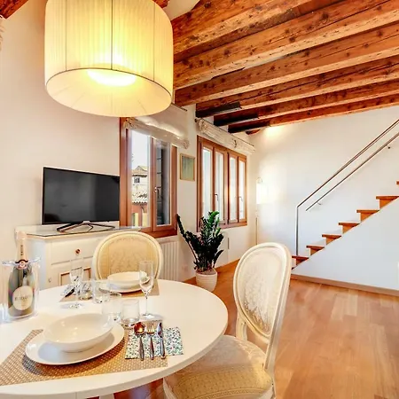 Apartamento Nikki House