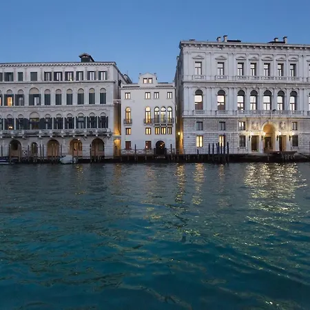 Palazzina Grassi Venice