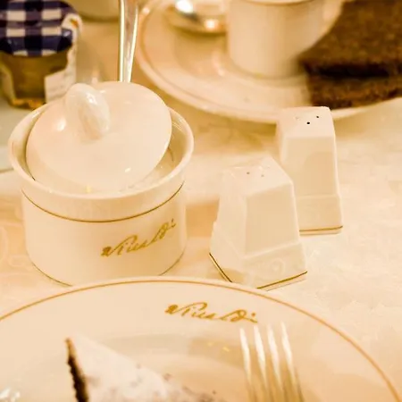 Vivaldi Hotel