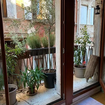 Benzon Apartment *